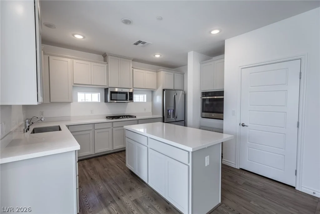2555 Hampton, Henderson, NV 89052