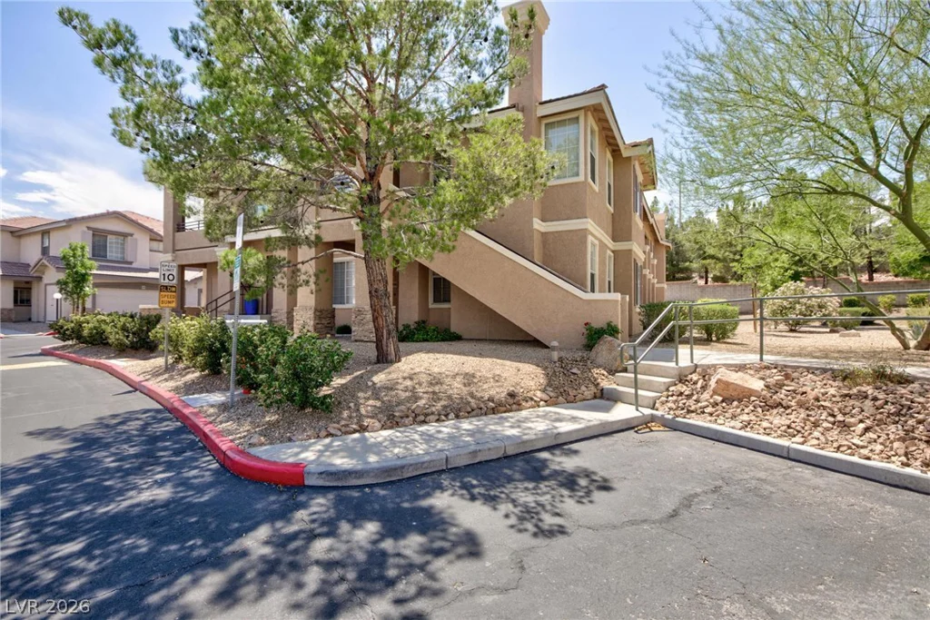9901 Trailwood, Las Vegas, NV 89134