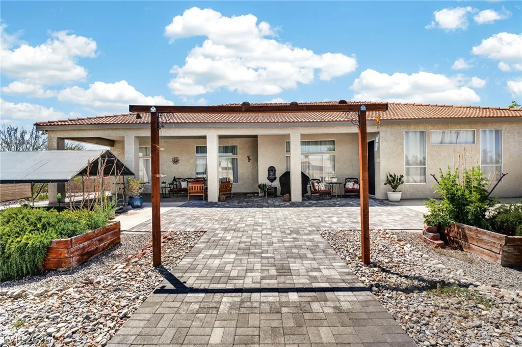 2240 Dandelion, Pahrump, NV 89048