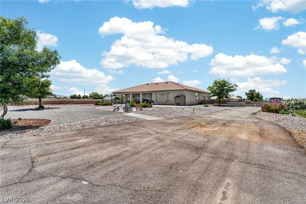 2240 Dandelion, Pahrump, NV 89048