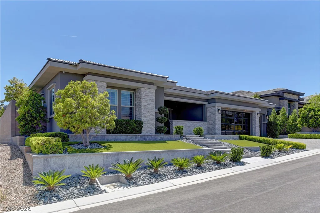 12439 Sky Bluff, Las Vegas, NV 89138