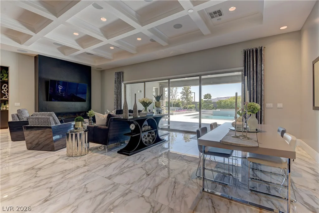 12439 Sky Bluff, Las Vegas, NV 89138