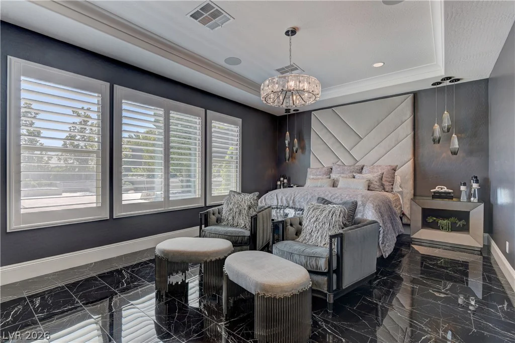 12439 Sky Bluff, Las Vegas, NV 89138