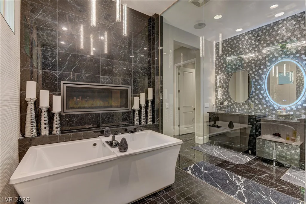 12439 Sky Bluff, Las Vegas, NV 89138