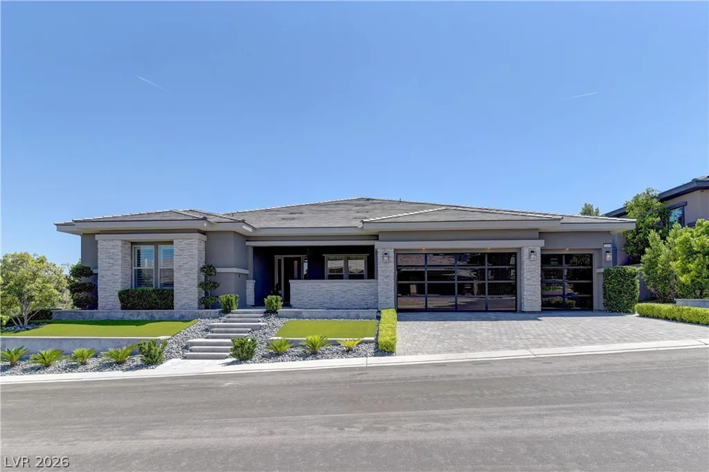 12439 Sky Bluff, Las Vegas, NV 89138