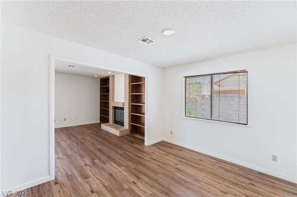 5916 Paseo Del Mar, Las Vegas, NV 89108