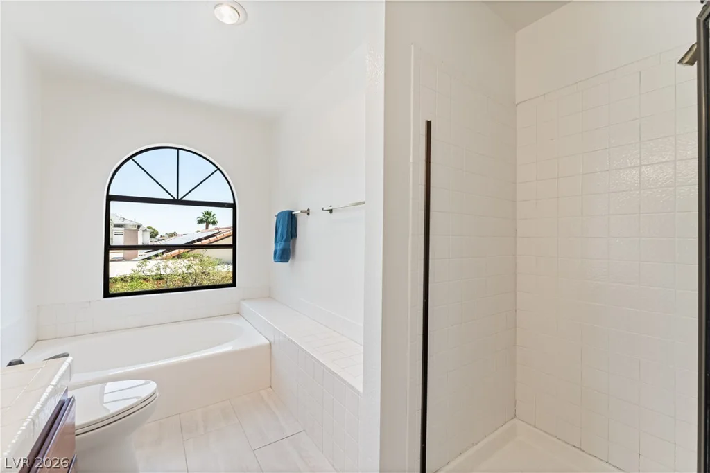 5916 Paseo Del Mar, Las Vegas, NV 89108