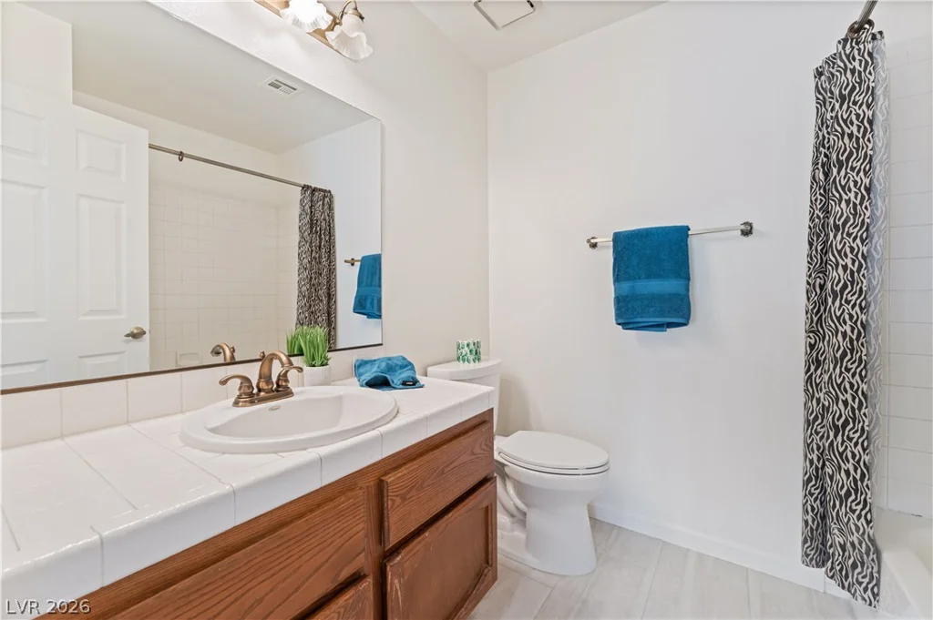5916 Paseo Del Mar, Las Vegas, NV 89108