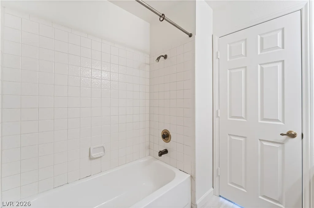 5916 Paseo Del Mar, Las Vegas, NV 89108