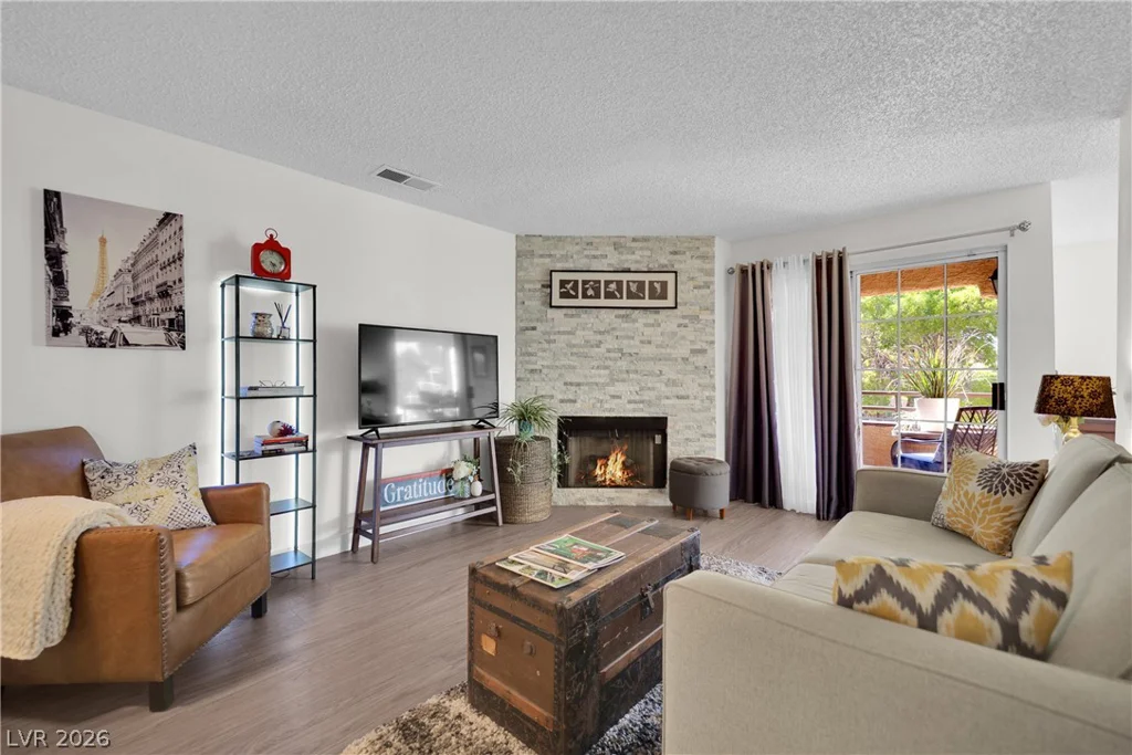 2200 Fort Apache, Las Vegas, NV 89117