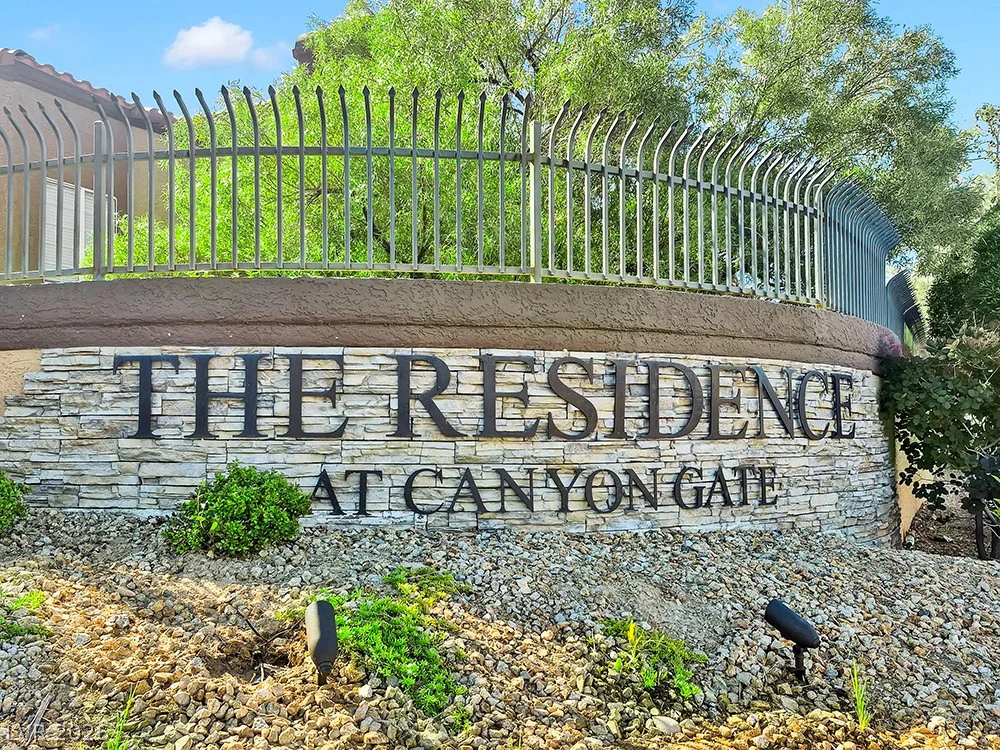 2200 Fort Apache, Las Vegas, NV 89117