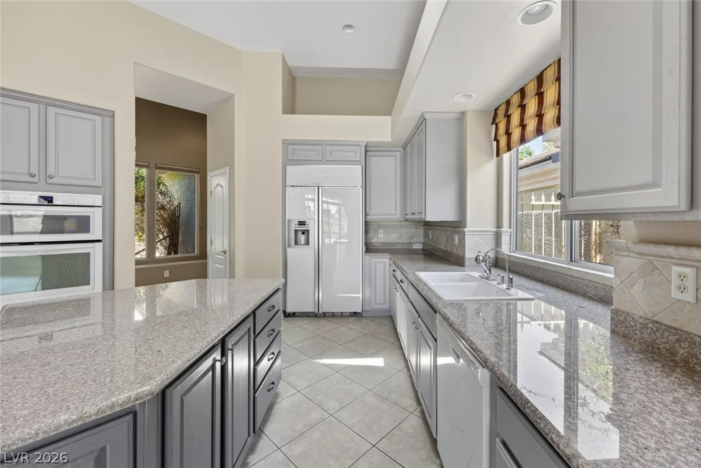 9437 Canyon Mesa, Las Vegas, NV 89144