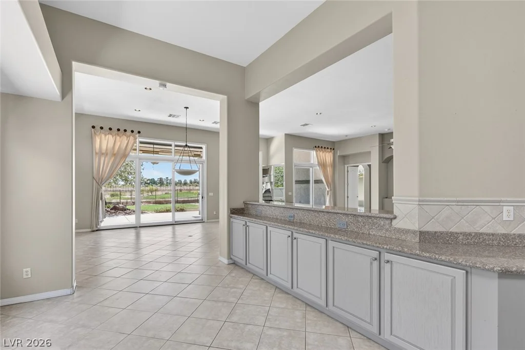 9437 Canyon Mesa, Las Vegas, NV 89144