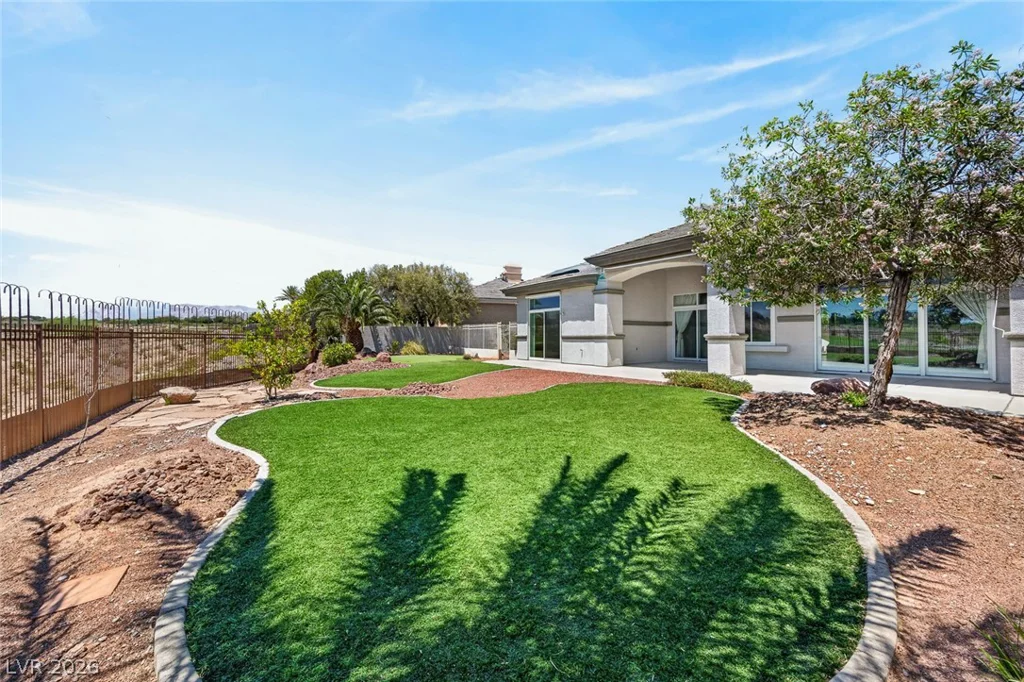9437 Canyon Mesa, Las Vegas, NV 89144