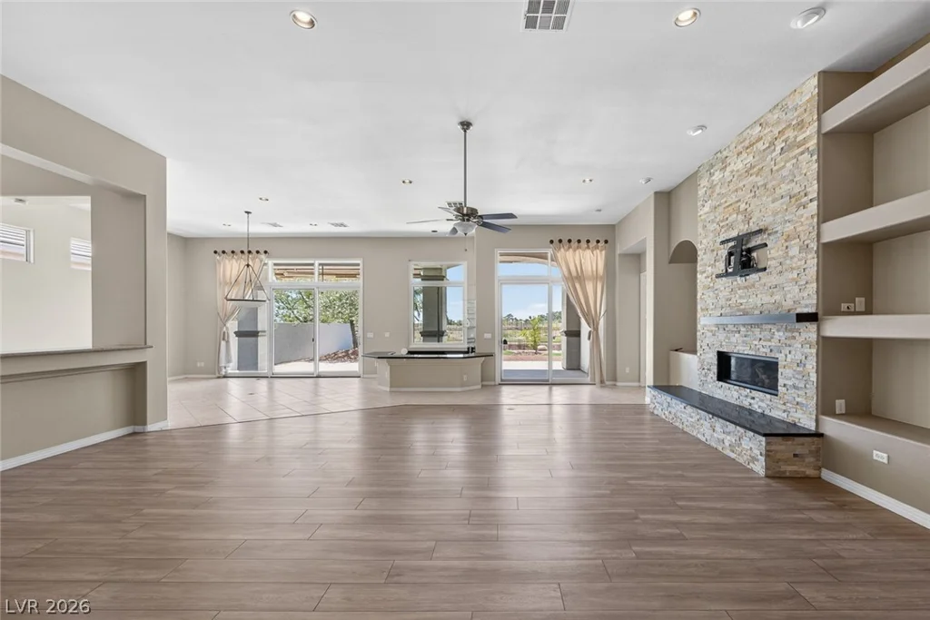9437 Canyon Mesa, Las Vegas, NV 89144