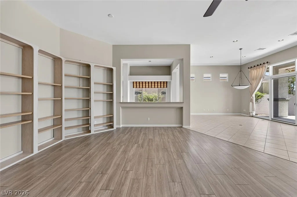 9437 Canyon Mesa, Las Vegas, NV 89144