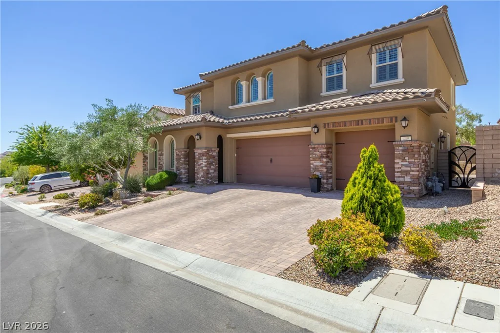 449 Paso De Montana, Las Vegas, NV 89138