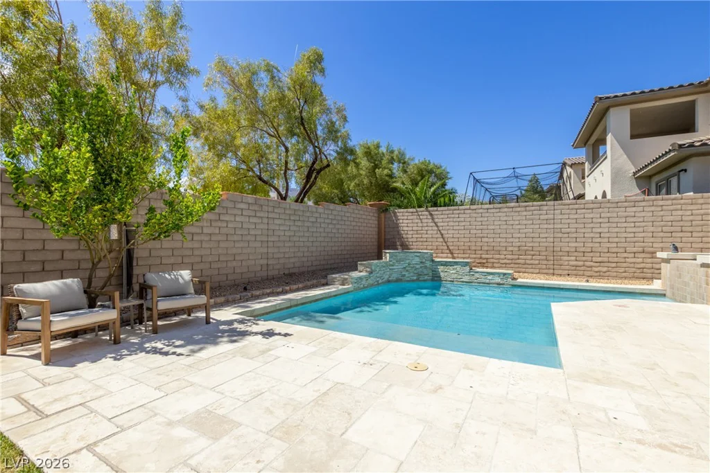 449 Paso De Montana, Las Vegas, NV 89138