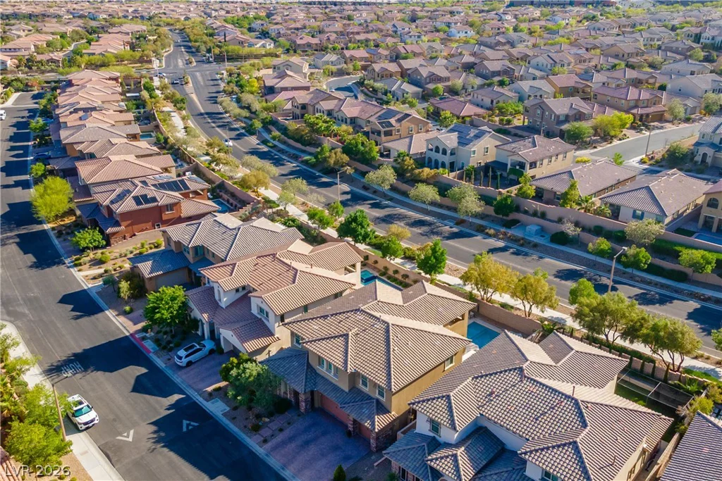 449 Paso De Montana, Las Vegas, NV 89138