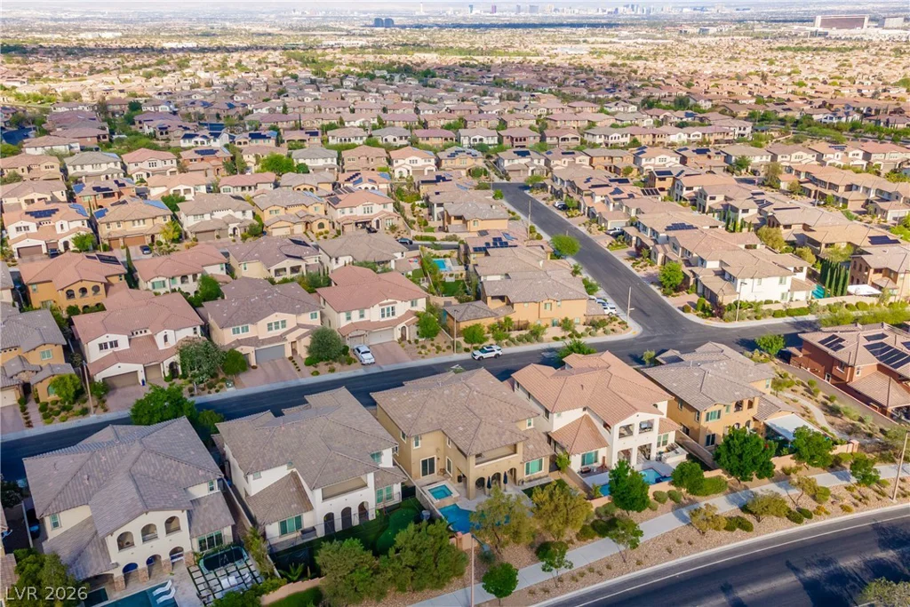449 Paso De Montana, Las Vegas, NV 89138
