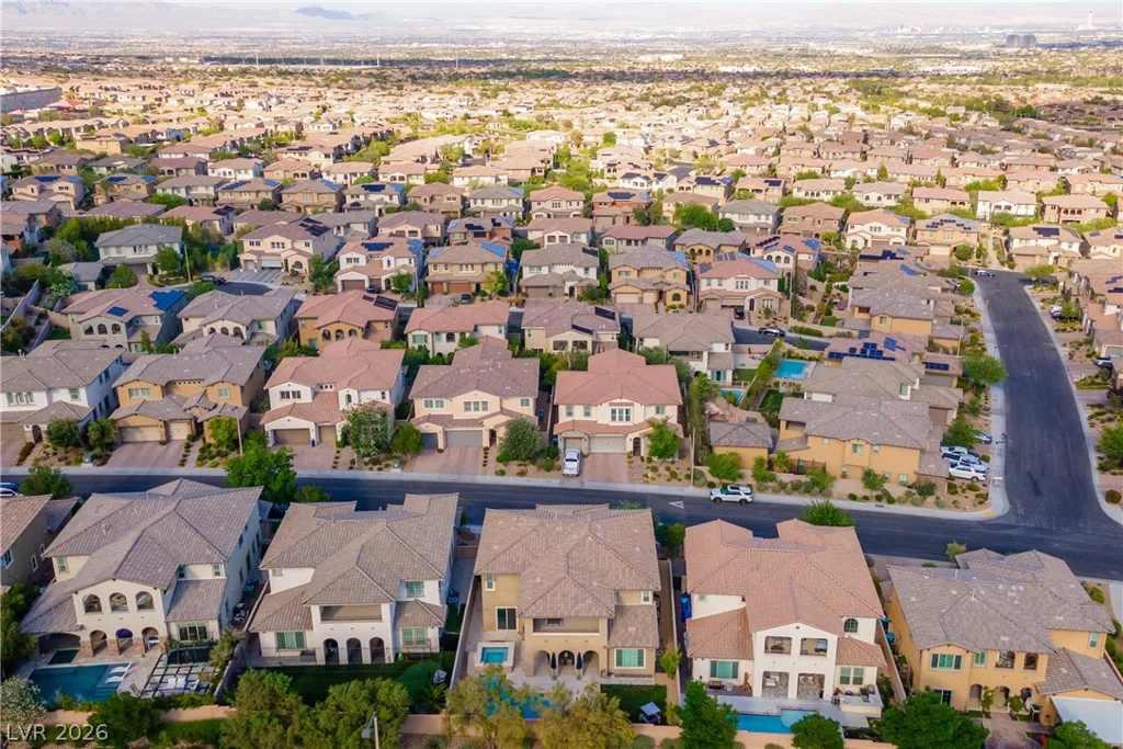 449 Paso De Montana, Las Vegas, NV 89138