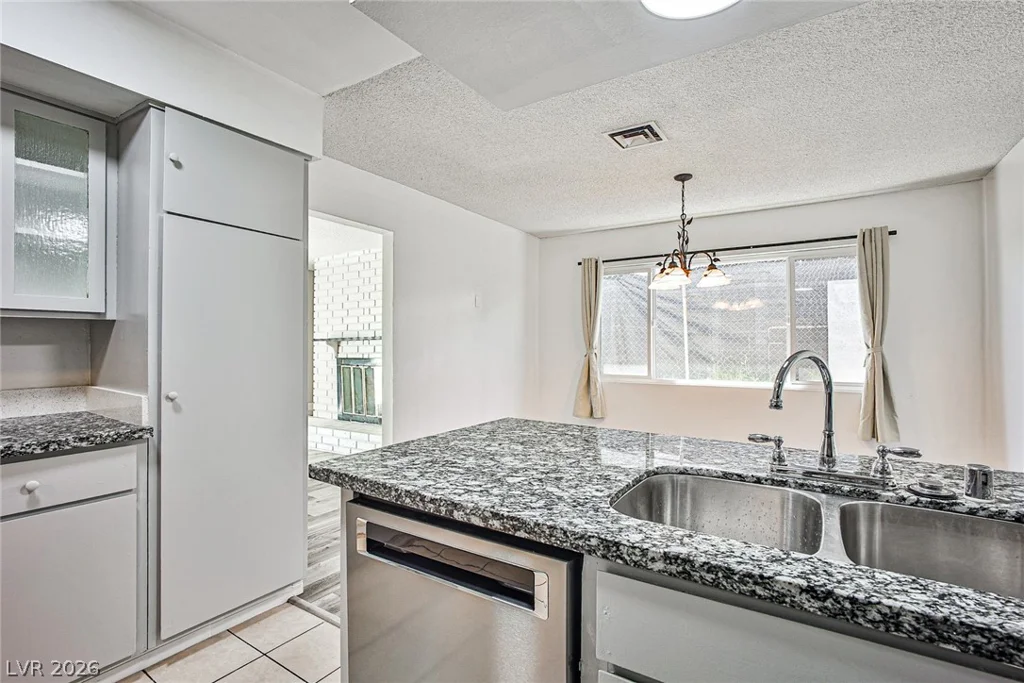 1320 Robin, Las Vegas, NV 89106