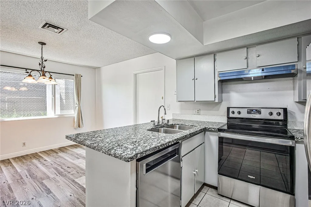 1320 Robin, Las Vegas, NV 89106