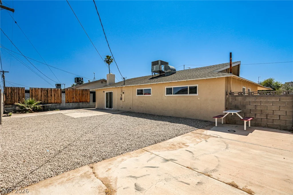 1320 Robin, Las Vegas, NV 89106