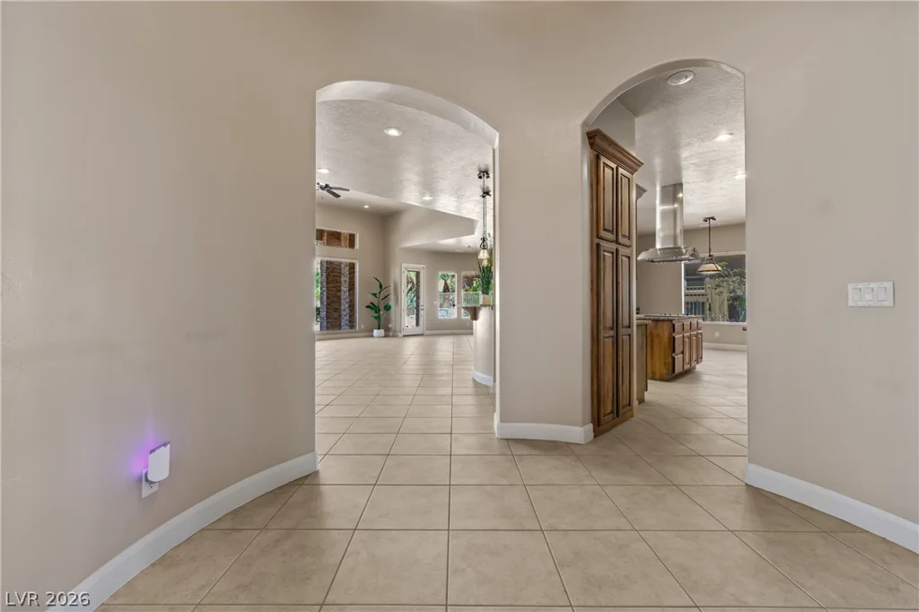 998 Crest View, Mesquite, NV 89027