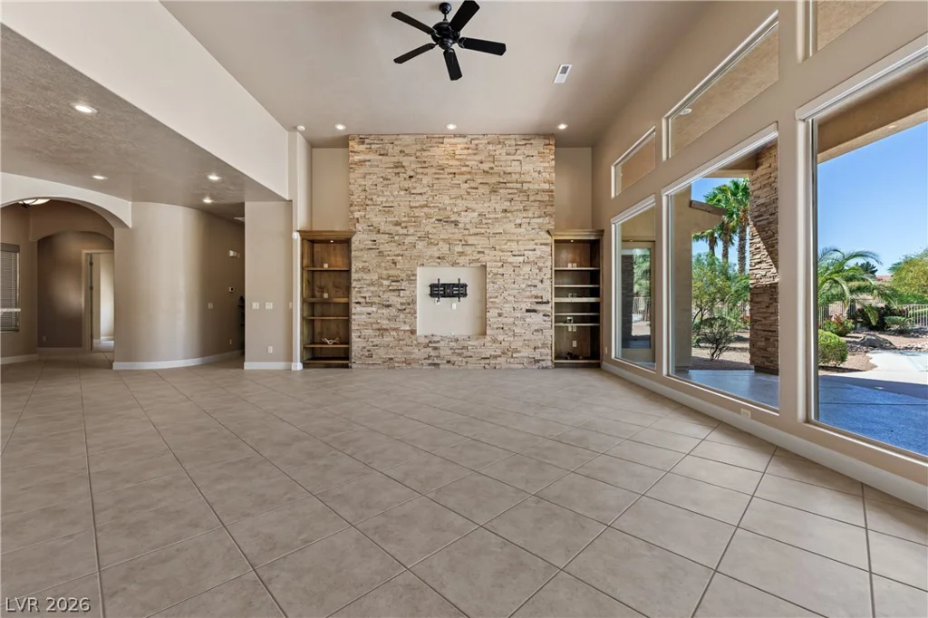 998 Crest View, Mesquite, NV 89027