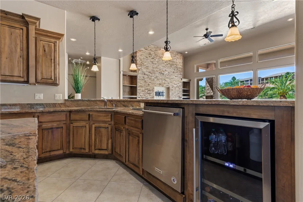 998 Crest View, Mesquite, NV 89027