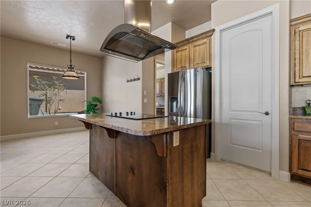 998 Crest View, Mesquite, NV 89027