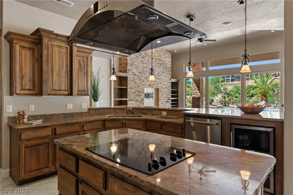 998 Crest View, Mesquite, NV 89027