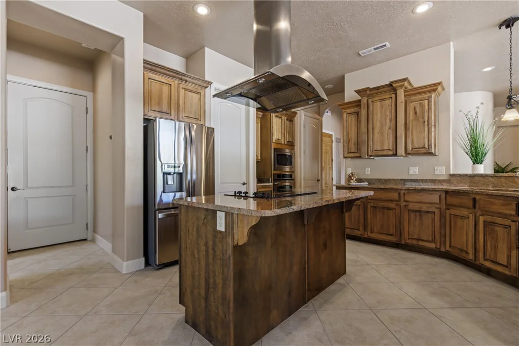 998 Crest View, Mesquite, NV 89027