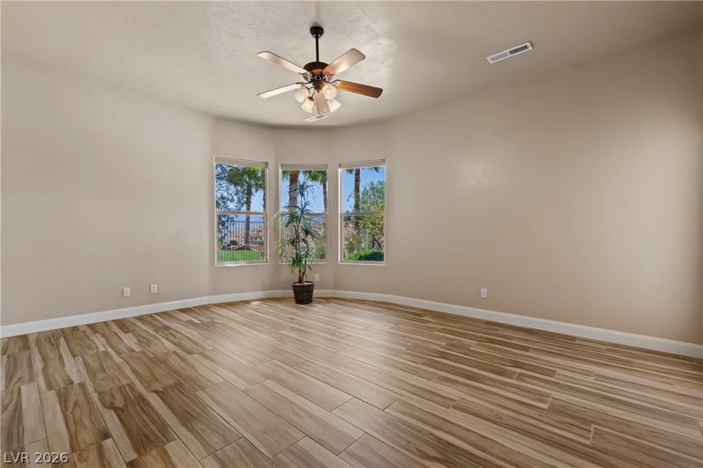 998 Crest View, Mesquite, NV 89027