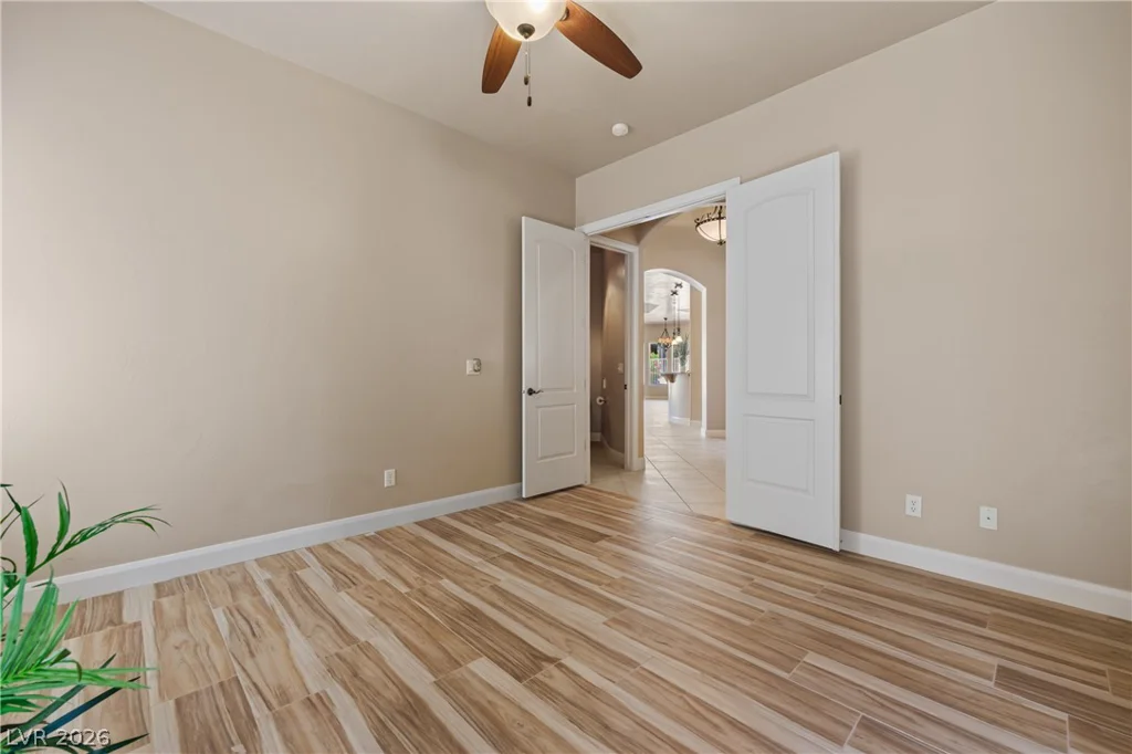 998 Crest View, Mesquite, NV 89027