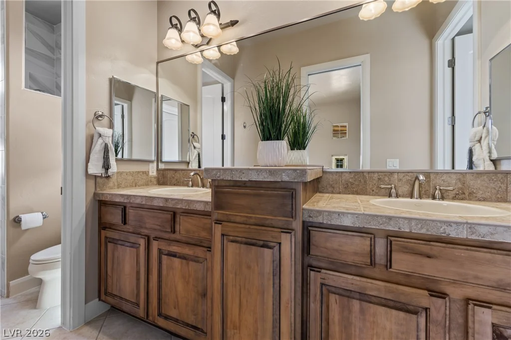 998 Crest View, Mesquite, NV 89027