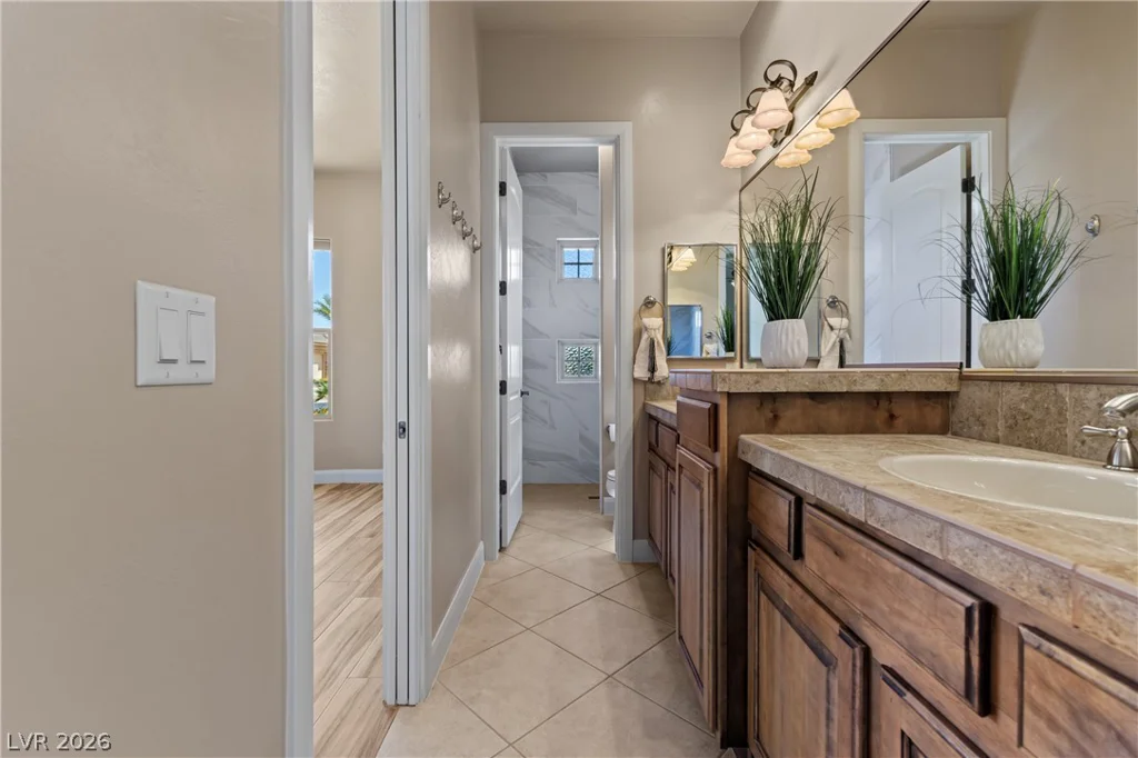 998 Crest View, Mesquite, NV 89027