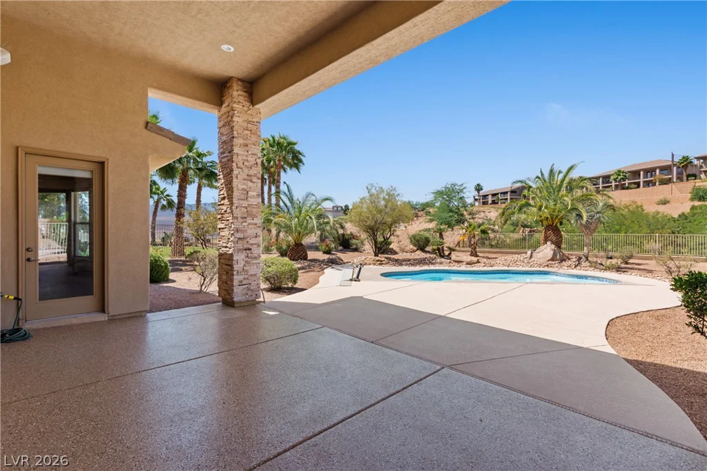 998 Crest View, Mesquite, NV 89027