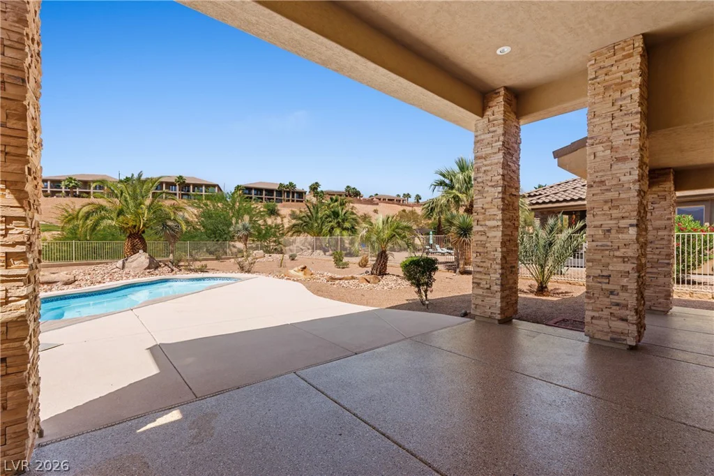 998 Crest View, Mesquite, NV 89027