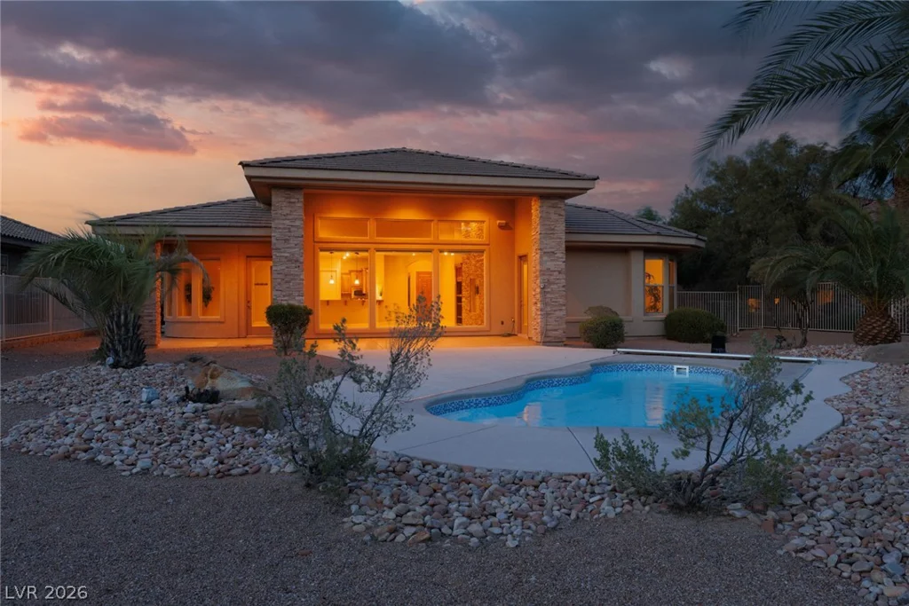 998 Crest View, Mesquite, NV 89027