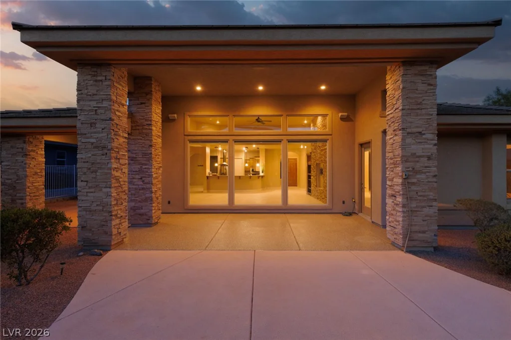 998 Crest View, Mesquite, NV 89027