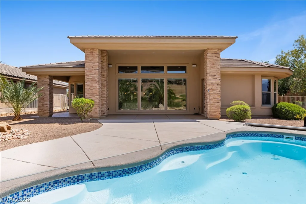 998 Crest View, Mesquite, NV 89027