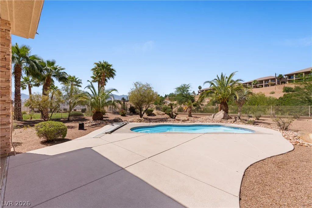 998 Crest View, Mesquite, NV 89027