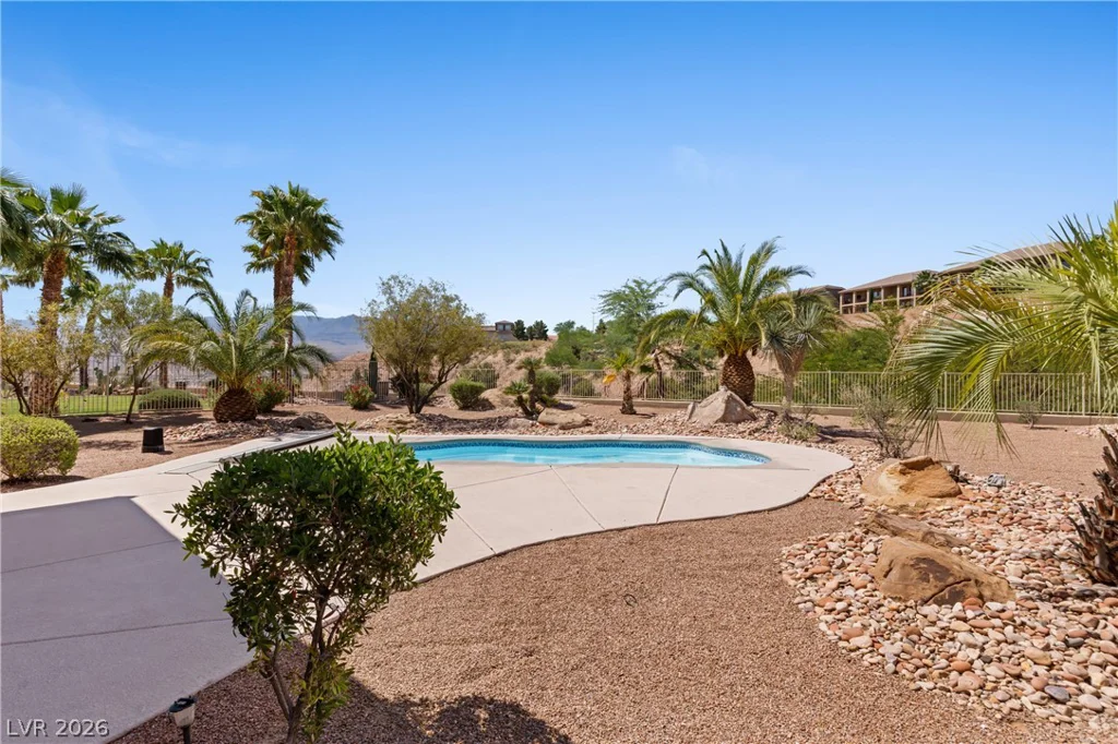 998 Crest View, Mesquite, NV 89027
