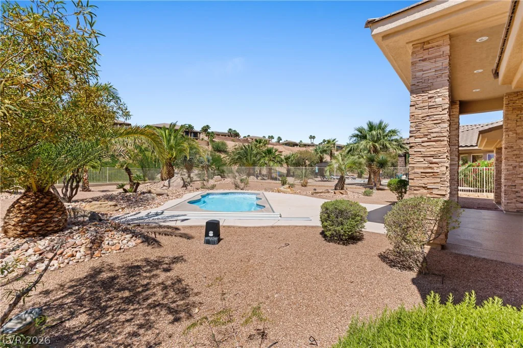 998 Crest View, Mesquite, NV 89027