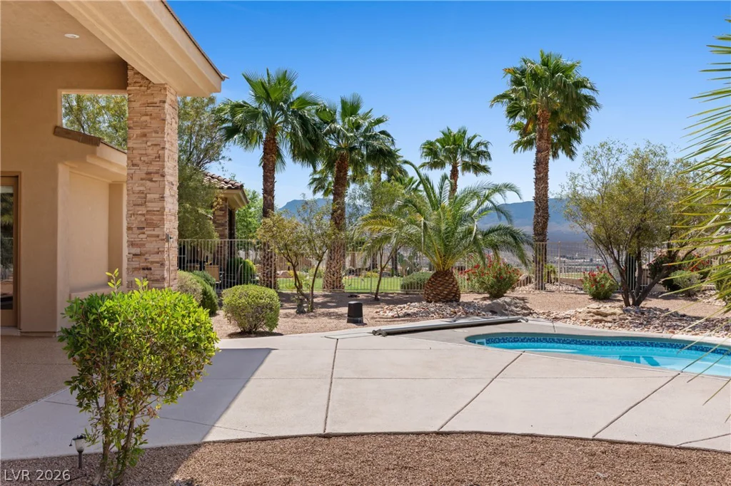 998 Crest View, Mesquite, NV 89027