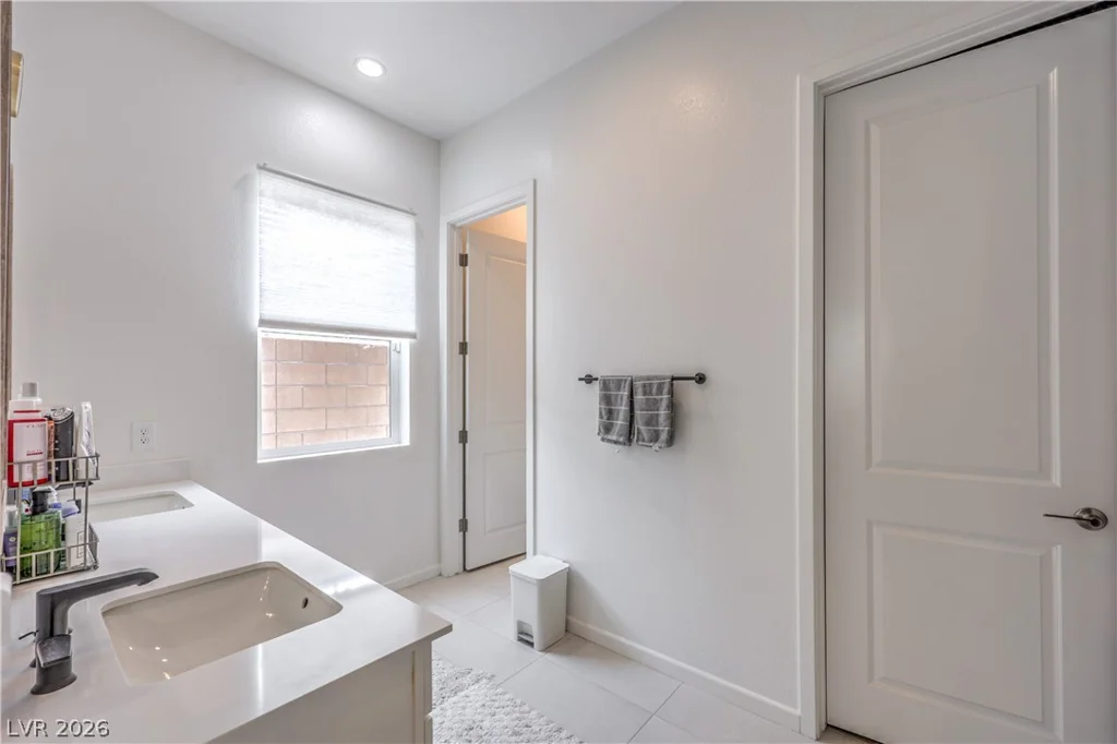 8935 Cassia Winds, Las Vegas, NV 89166