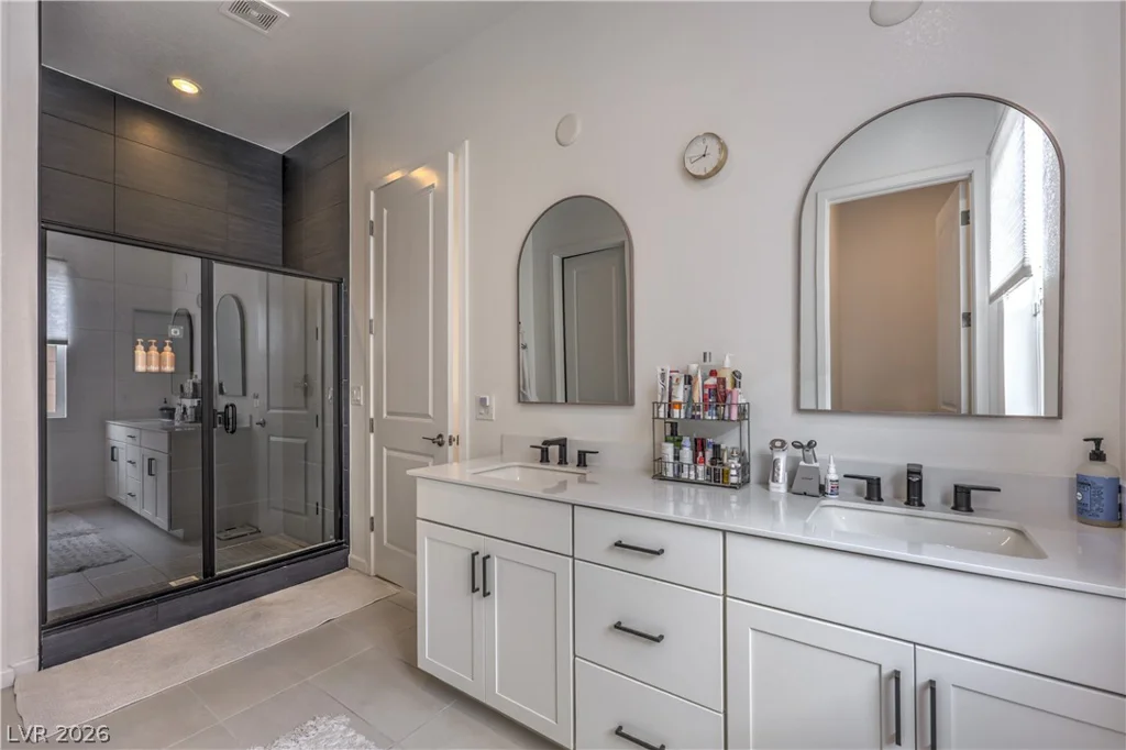 8935 Cassia Winds, Las Vegas, NV 89166