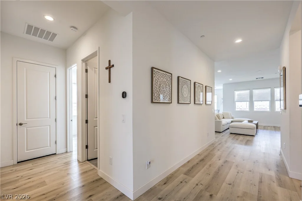 8935 Cassia Winds, Las Vegas, NV 89166
